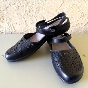 Naot Arataki Black Leather Mary Jane Comfort Shoes EU 38 US 7–7.5